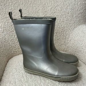 Women’s Tretorn rainboots silver size 39